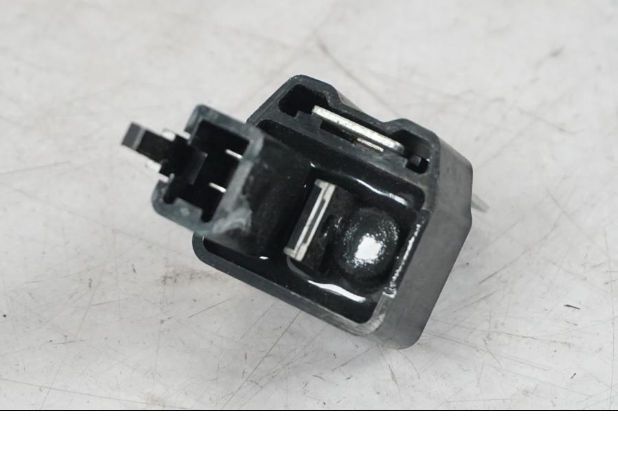 Baksidan på Blinkersrelä från en KTM 690 SM R -2009 motorcykel.