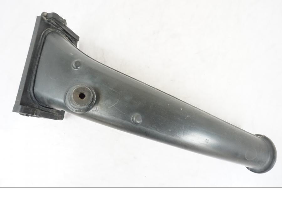 Snett uppifrån på Luftrör från en BMW R 1200 GSA -2012 motorcykel.