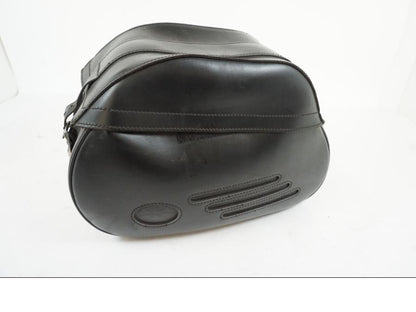 Framsidan på Sidoväska från en Yamaha XVS 1100 -2004 motorcykel.