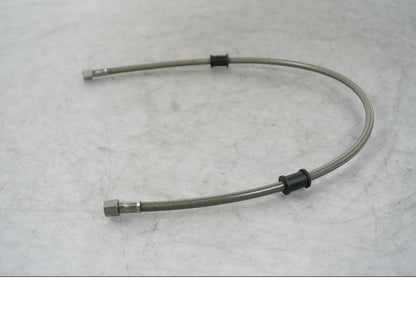 Framsidan på Bromsslang från en Universal Universal -2010 motorcykel.