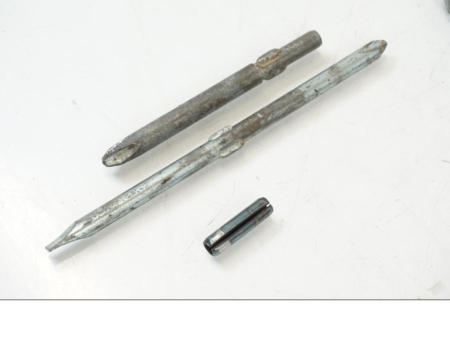 Höger sida på Verktyg från en Yamaha YZF 1000 R1 -2001 motorcykel.