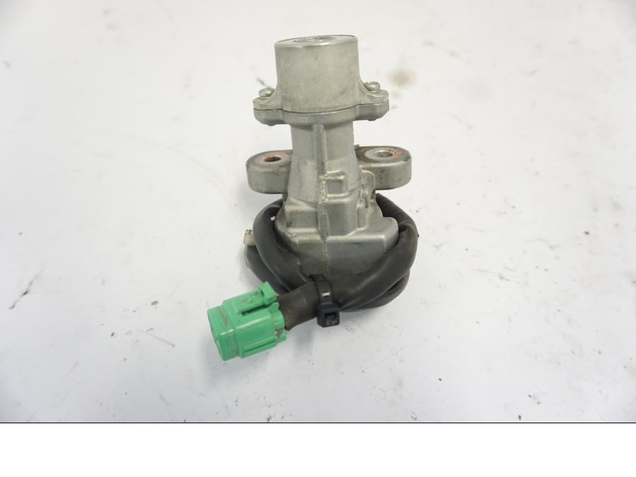 Höger sida på Låssats från en Suzuki DL 1000 -2003 motorcykel.