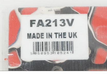 Baksidan på Bromsbelägg från en Universal Universal -2010 moped.