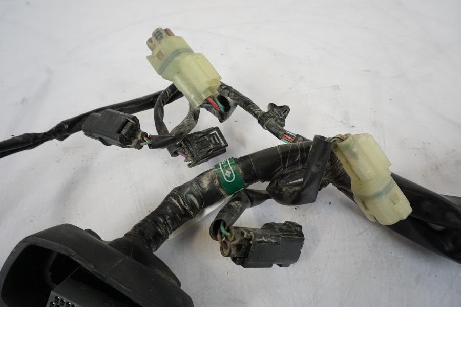 Höger sida på Kabelstam från en Honda CRF 1000 Africa Twin -2016 motorcykel.