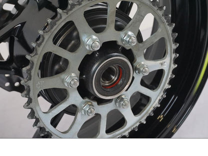 Höger sida på Hjulpaket från en Kawasaki Z 900 -2021 motorcykel.