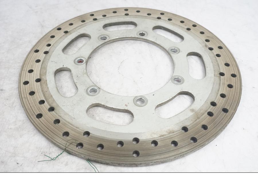 Framsidan på Bromsskiva från en Kawasaki VN 1500 Classic Tourer -2001 motorcykel.