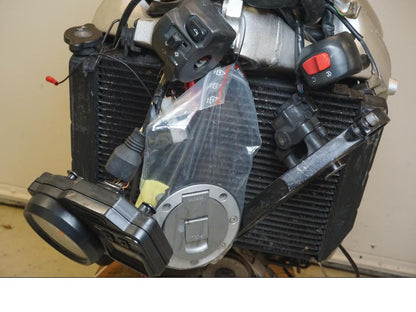 Extrabild5 på Motorpaket från en Yamaha YZF R6 -1999 motorcykel.