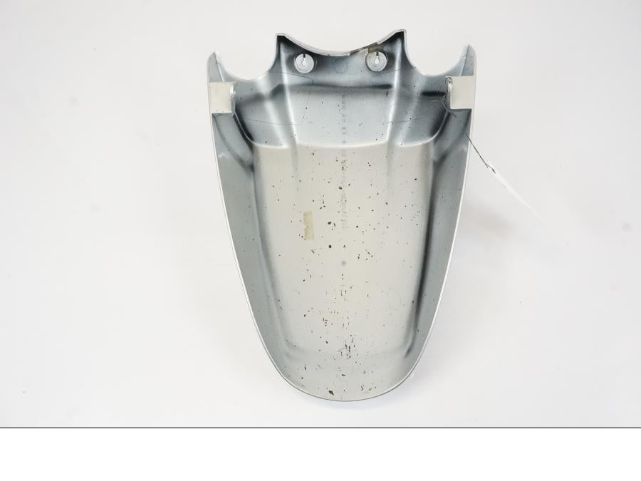 Snett uppifrån på Framskärm från en BMW R 1150 RS -2003 motorcykel.