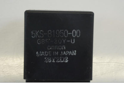 Höger sida på Relä från en Yamaha XVS 1100 -2003 motorcykel.