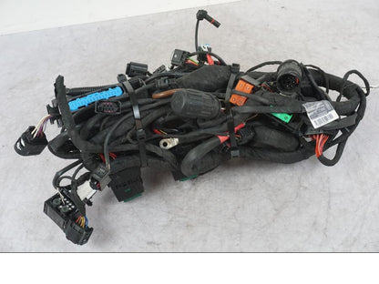 Framsidan på Kabelstam från en BMW K 1600 GTL -2015 motorcykel.