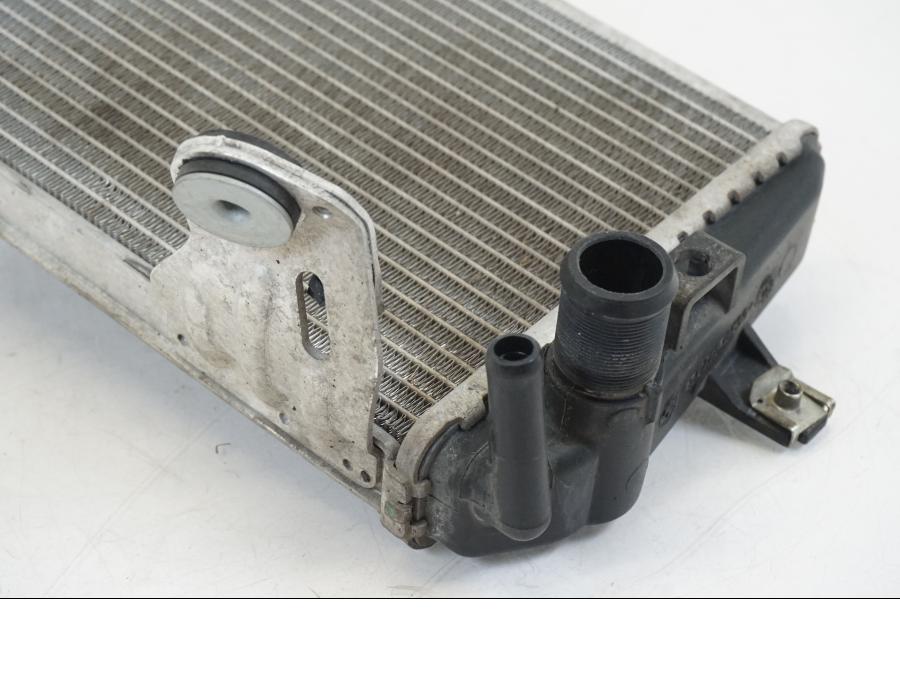 Baksidan på Vattenkyl från en BMW R 1250 GS -2019 motorcykel.