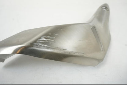 Baksidan på Värmeskydd från en Kawasaki Z 900 -2017 motorcykel.