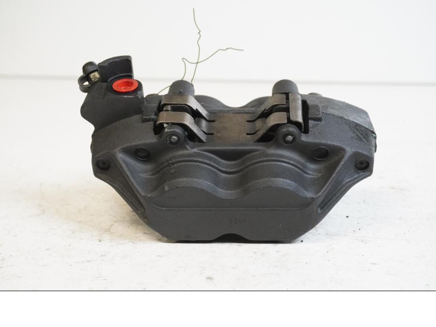 Baksidan på Bromsok från en Honda CB 1300 F -2003 motorcykel.