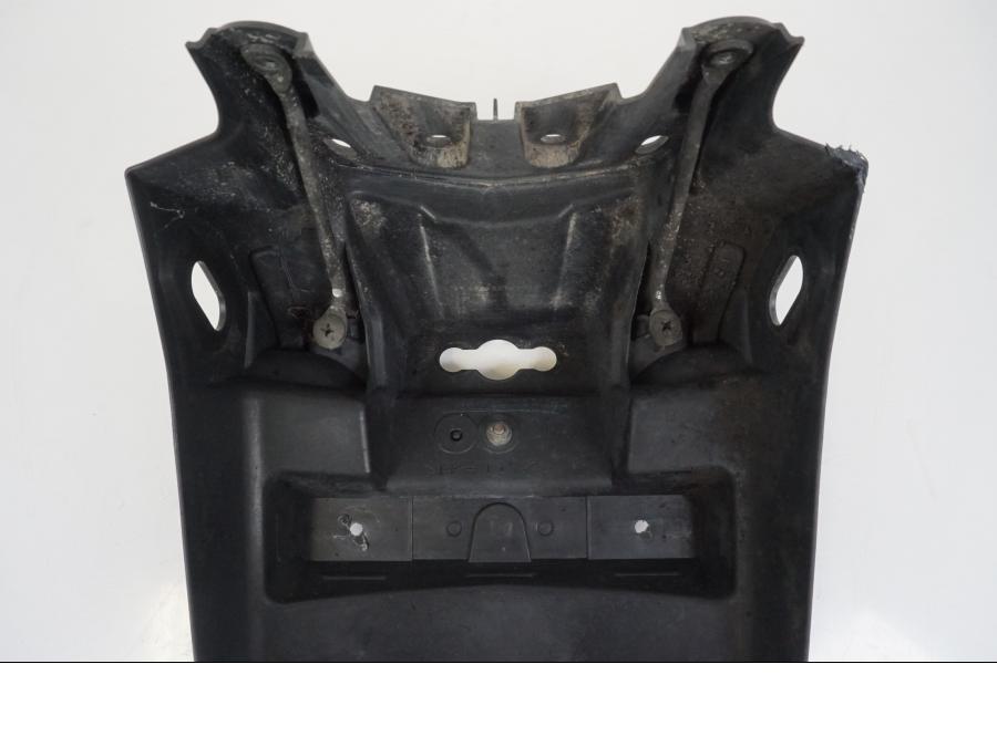 Extrabild2 på Skylthållare från en Suzuki GSX-R 1000 -2003 motorcykel.