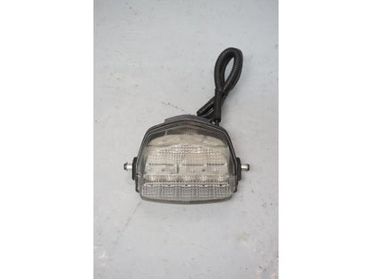 Framsidan på Baklampa från en Honda CBR 1000 RR -2009 motorcykel.