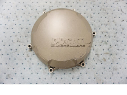 Framsidan på Kopplingskåpa från en Ducati Panigale 959 -2021 motorcykel.