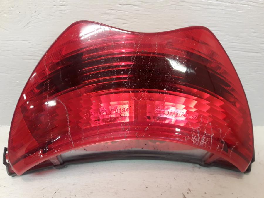 Framsidan på Baklampa från en Honda CBR 600 -1999 motorcykel.