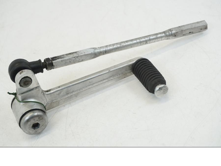 Framsidan på Växelpedal från en Kawasaki ZX-12R -2000 motorcykel.