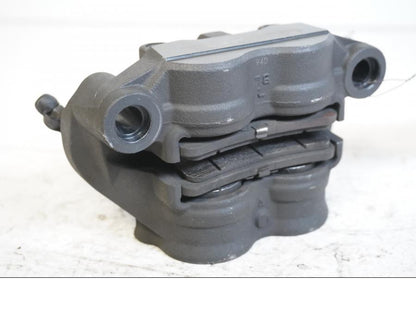 Höger sida på Bromsok från en Honda CBR 1000 RR -2009 motorcykel.