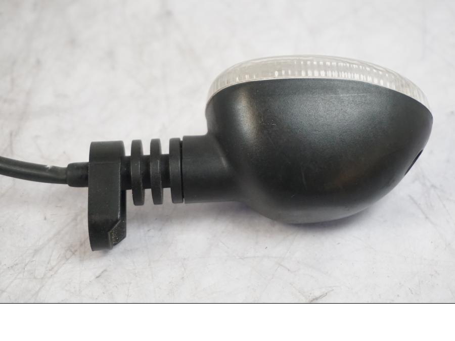 Vänster sida på Blinkers från en Triumph Tiger -2009 motorcykel.