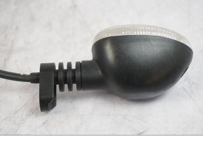 Vänster sida på Blinkers från en Triumph Tiger -2009 motorcykel.