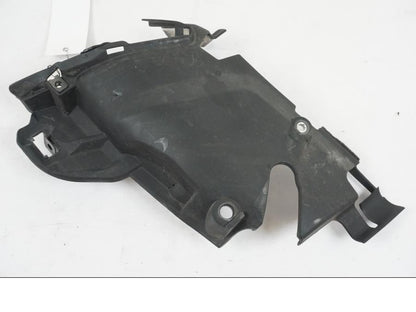 Framsidan på Värmeskydd från en Yamaha YZF 1000 R1 -2007 motorcykel.