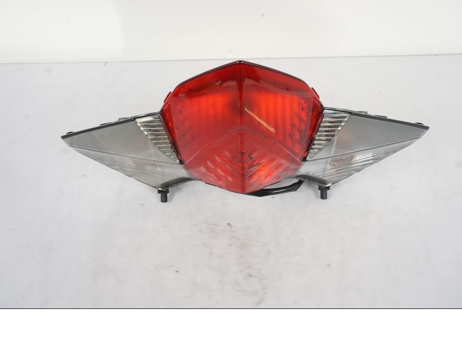 Framsidan på Baklampa från en Honda VFR 1200 -2010 motorcykel.