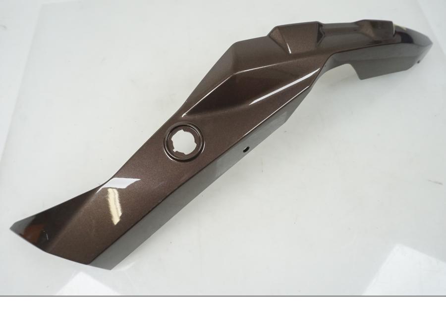 Framsidan på Bakvinge från en BMW G 310 GS -2016 motorcykel.