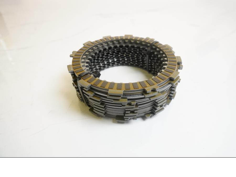 Baksidan på Lameller från en Ducati Multistrada 1260 -2020 motorcykel.