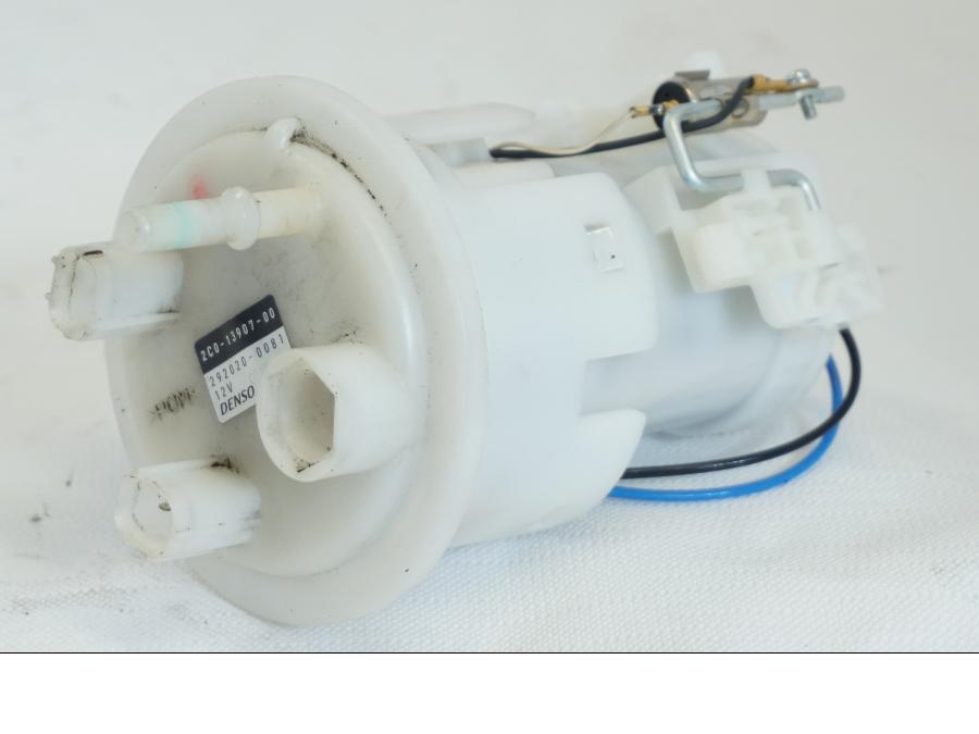 Framsidan på Bensinpump insprut från en Yamaha YZF R6 -2006 motorcykel.