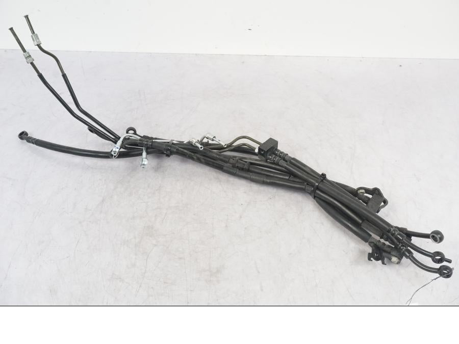 Framsidan på Bromsledning från en Yamaha MT-09 -2016 motorcykel.