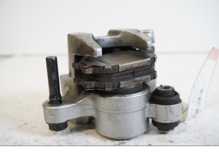 Höger sida på Bromsok från en Kawasaki Z 1000 -2008 motorcykel.