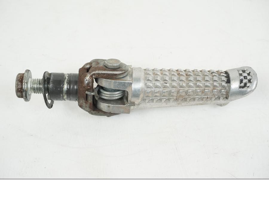 Framsidan på Fotpinne från en Suzuki GSX-R 750 -2001 motorcykel.