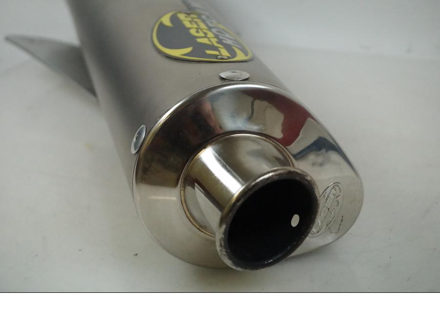 Vänster sida på Ljuddämpare Sport från en Universal Universal -2000 motorcykel.