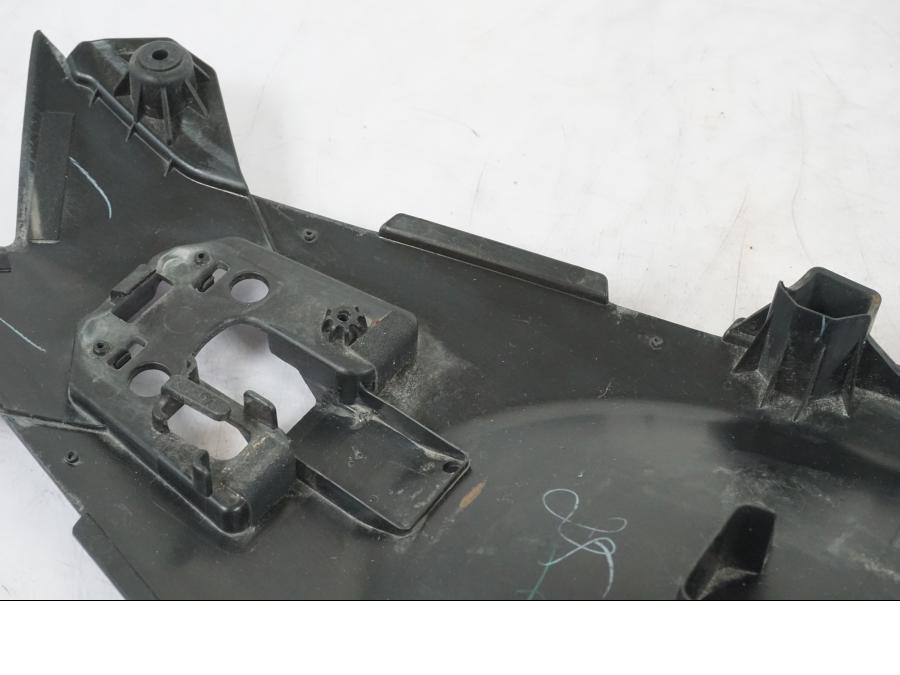 Extrabild1 på Undertail från en Kawasaki ER-6N -2016 motorcykel.