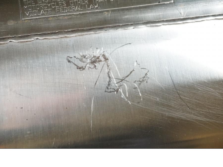 Extrabild3 på Ljuddämpare från en Triumph Sprint GT -2011 motorcykel.