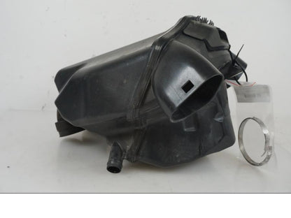 Höger sida på Luftburk från en BMW F 750 GS -2019 motorcykel.