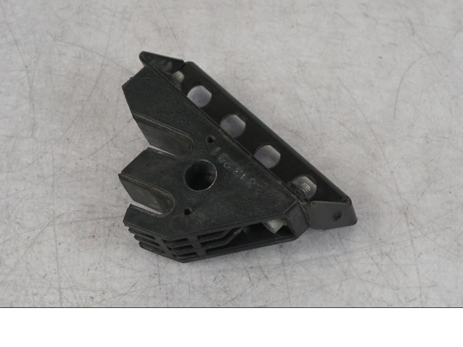 Framsidan på Sadelfäste från en BMW R 1100 GS -1998 motorcykel.