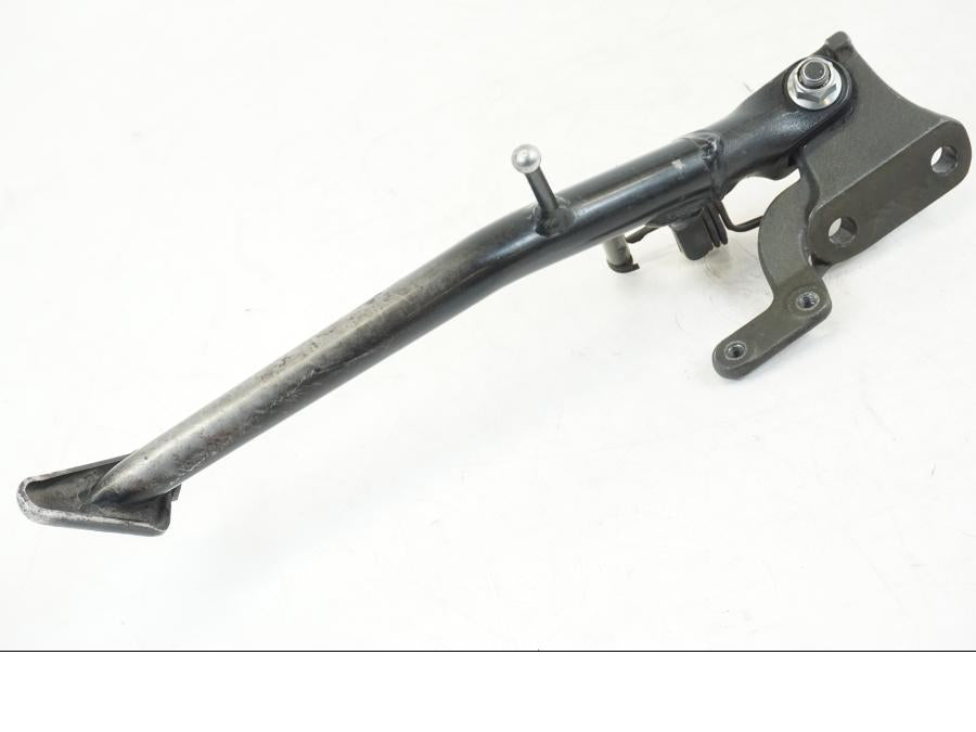 Framsidan på Sidostöd från en Suzuki GSX-R 750 -2008 motorcykel.