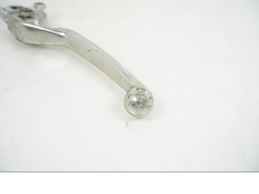 Snett nerifrån på Bromsgrepp från en Aprilia RS 250 -1998 motorcykel.