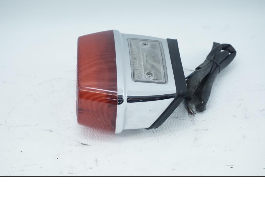 Höger sida på Baklampa från en Kawasaki VN 1500 Classic Tourer -2001 motorcykel.