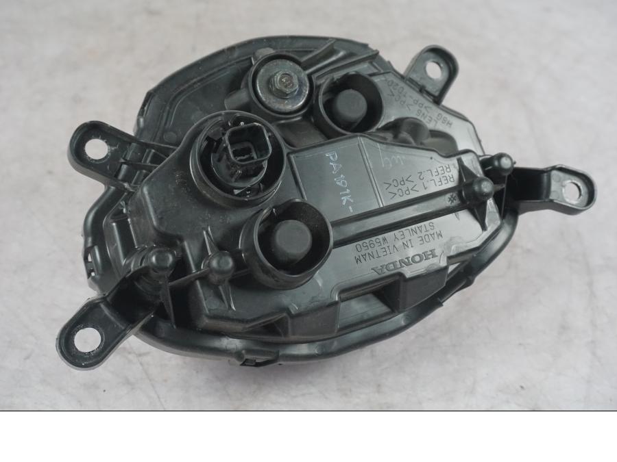 Extrabild4 på Strålkastare från en Honda ANC 125 -2022 scooter.