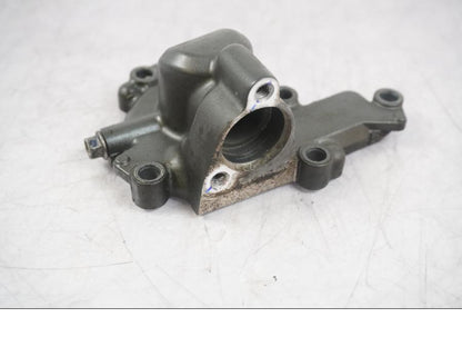 Höger sida på Vattenpump från en KTM 125 Duke -2017 motorcykel.