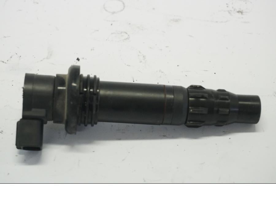 Framsidan på Tändspole från en Yamaha MT-07 -2014 motorcykel.