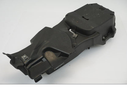 Extrabild1 på Innerskärm från en Triumph Street Triple R -2011 motorcykel.