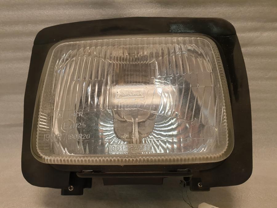 Framsidan på Strålkastare från en Suzuki GS 550 -1983 motorcykel.