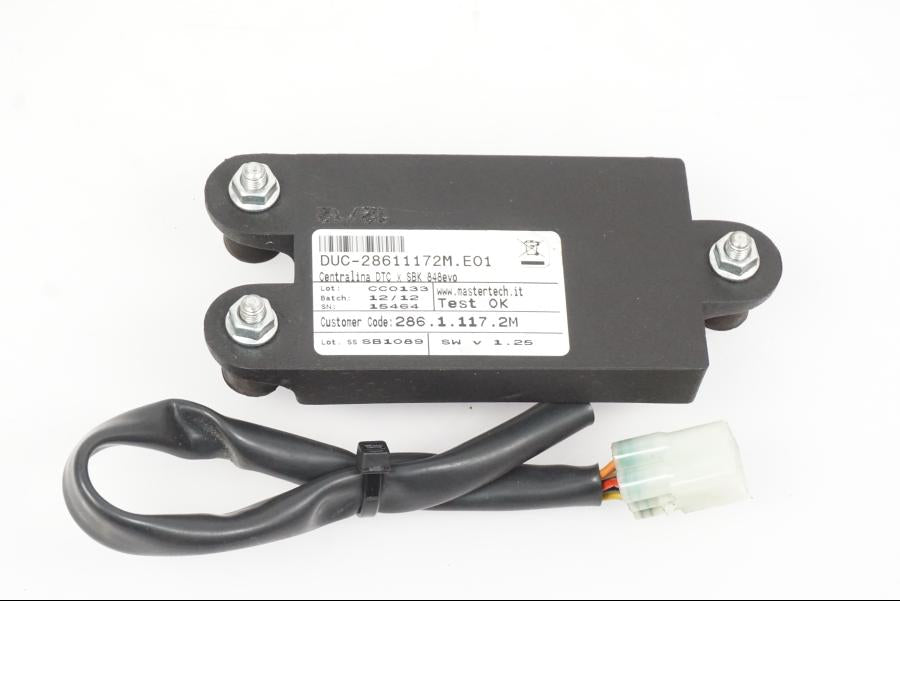 Framsidan på DTC antispinn från en Ducati 848 EVO -2012 motorcykel.