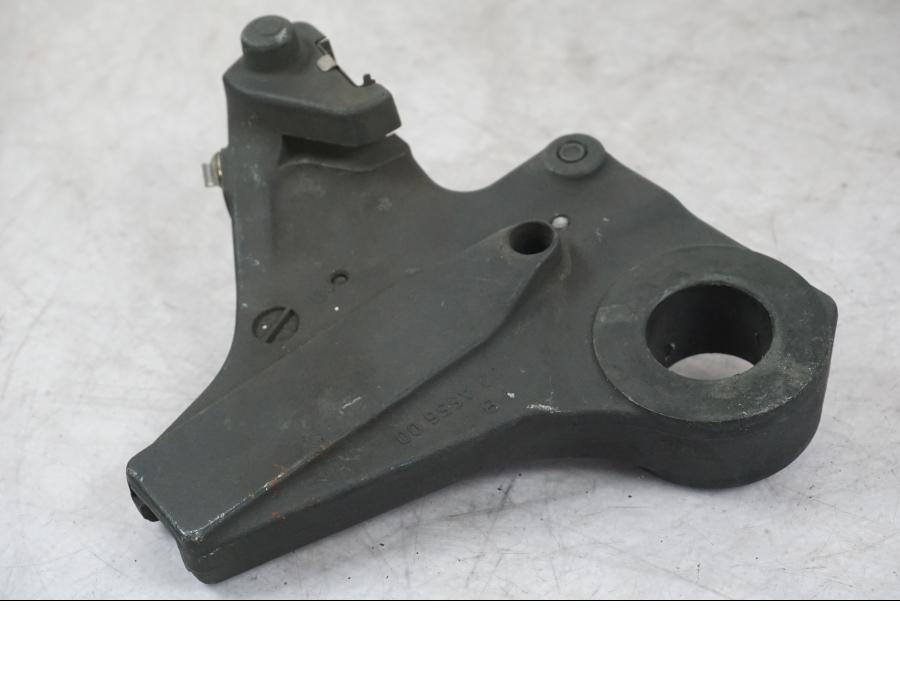 Snett uppifrån på Bromsoksfäste från en BMW S 1000 RR -2011 motorcykel.