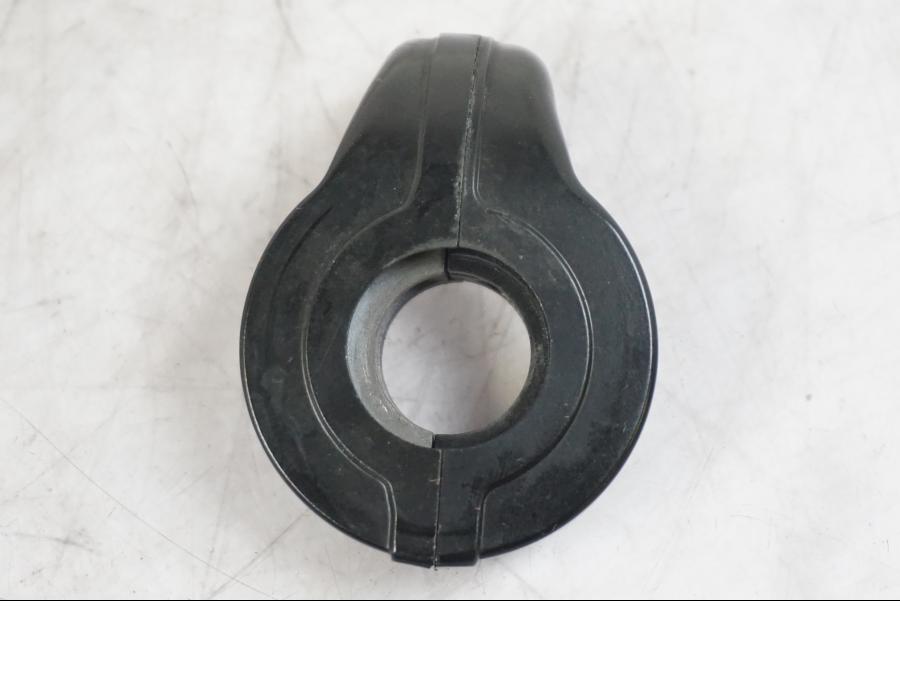 Snett uppifrån på Gasklo från en Triumph Tiger -2009 motorcykel.