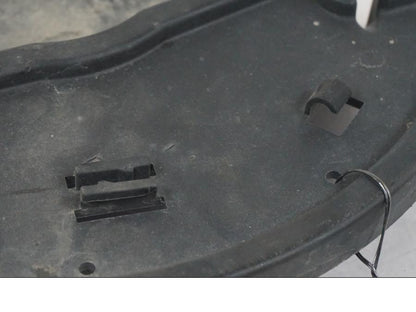 Baksidan på Plast från en BMW F 800 GS -2008 motorcykel.